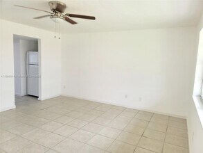 25443 SW 107th Ct in Homestead, FL - Building Photo - Building Photo
