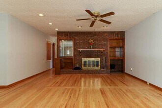 101 W Cypress St in Normal, IL - Building Photo - Building Photo