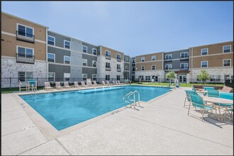 Estates at Norwood in Austin, TX - Building Photo - Building Photo