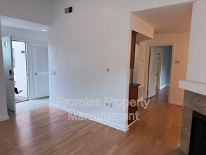 106 Sea Cliff Way in Oceanside, CA - Building Photo - Building Photo