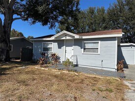 3905 54th Ave N in St. Petersburg, FL - Building Photo