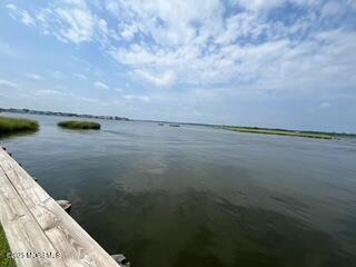 100 Seaview Ave in Monmouth Beach, NJ - Building Photo