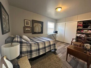 404 12th Ave SW in Minot, ND - Building Photo - Building Photo