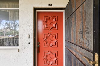 2650 Pearce Dr, Unit #111 in Clearwater, FL - Building Photo - Building Photo