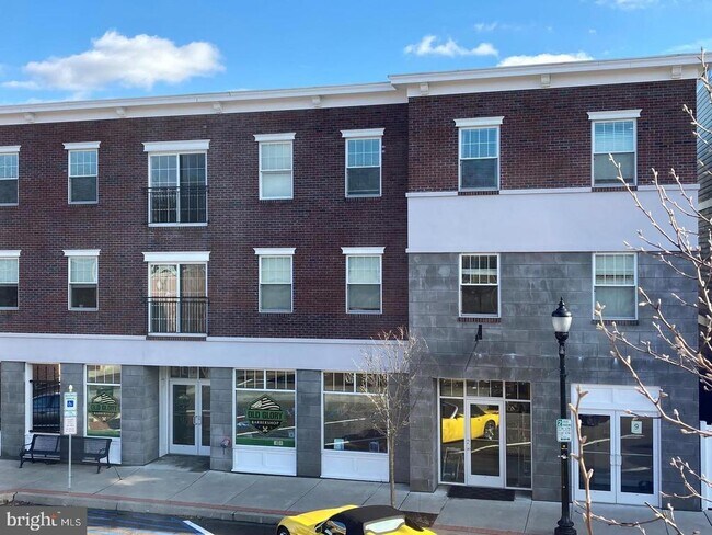 property at 9 N 7th St