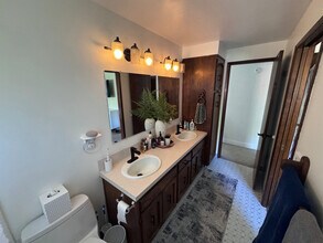 15820 SE Harold Ave in Milwaukie, OR - Building Photo - Building Photo