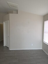 9927 W Southgate Ave in Tolleson, AZ - Building Photo - Building Photo