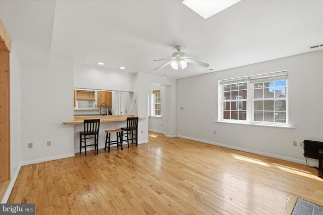 property at 1347 S 6th St