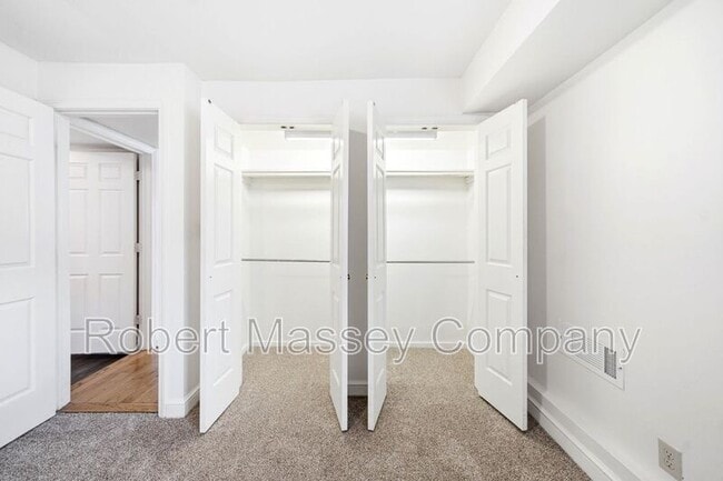property at 1271 Cherokee Rd