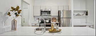 2300 Kathryn Ln, Unit 2641 in Plano, TX - Building Photo