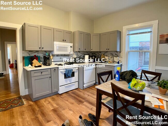 271 Highland Ave, Unit 1