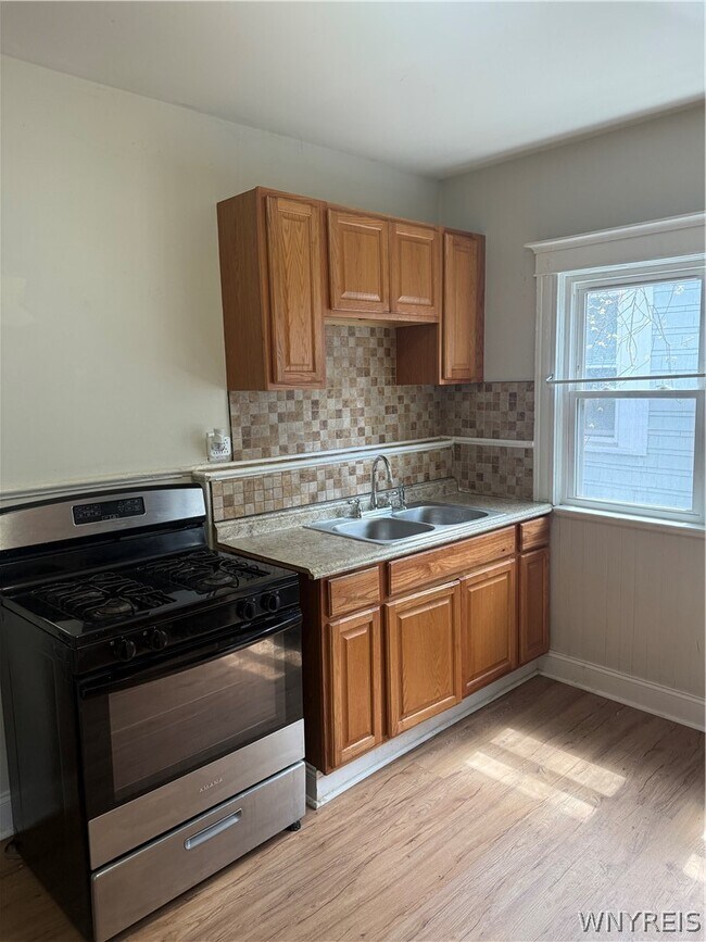 238 Oxford Ave in Buffalo, NY - Building Photo - Building Photo