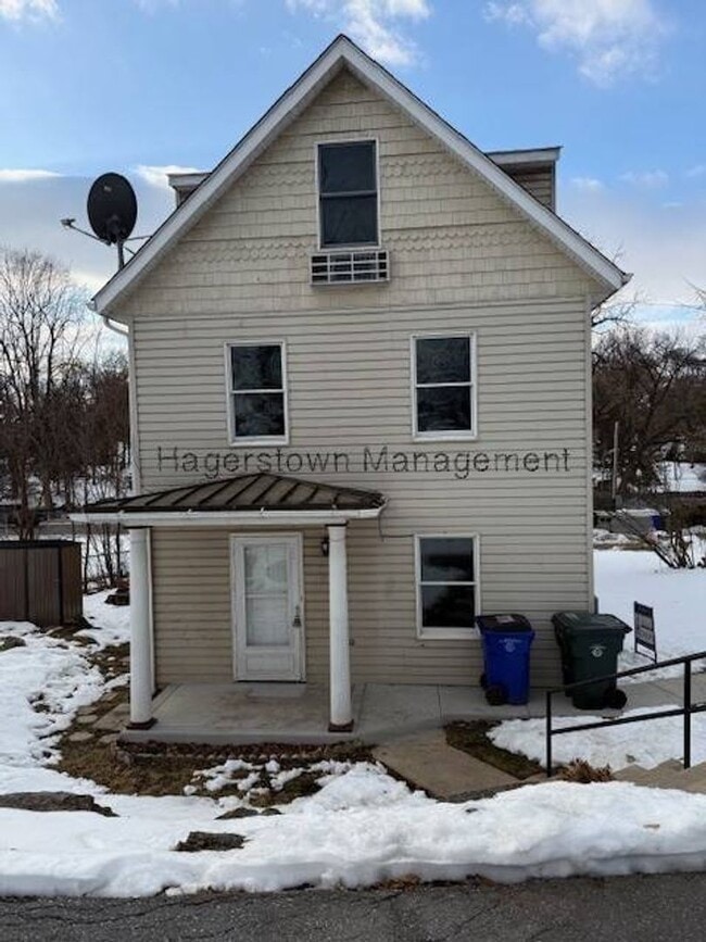 528 Virginia Ave in Hagerstown, MD - Building Photo - Building Photo