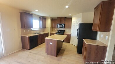 5411 Duke Field in San Antonio, TX - Building Photo - Building Photo