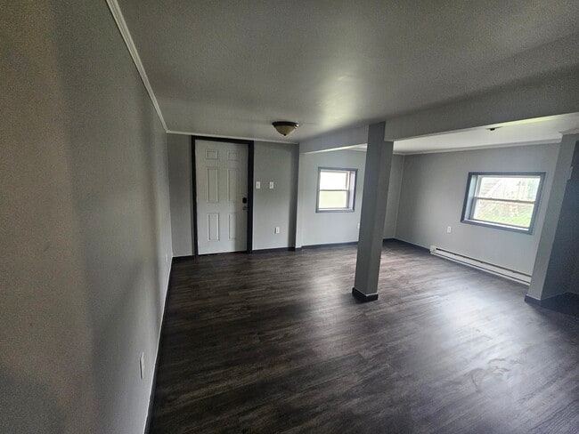 415 Market St, Unit Apt 3