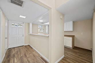 7236 Crownwest St in Houston, TX - Building Photo - Building Photo