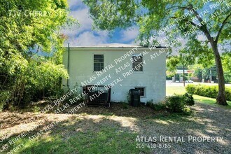 717 Cherry St in Talladega, AL - Building Photo - Building Photo