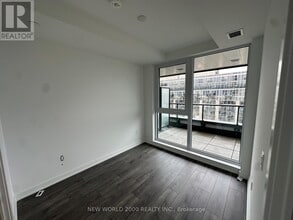 1007 The Queensway in Toronto, ON - Building Photo - Building Photo