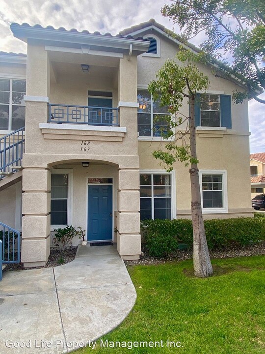 12567 Ruette Alliante in San Diego, CA - Building Photo