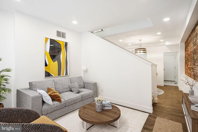 property at 1219 Montrose St