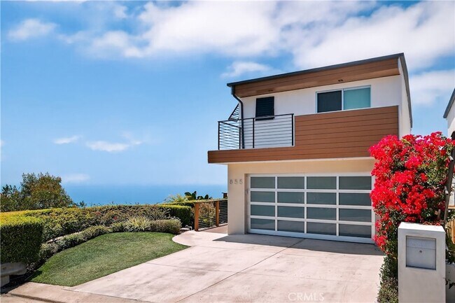 property at 855 Santa Ana St