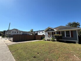 1103 Harvard St in Houston, TX - Building Photo