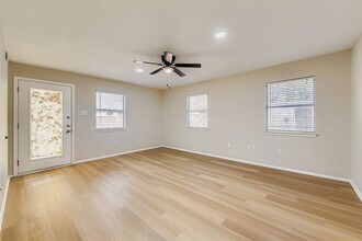 3320 Blumie St in Austin, TX - Building Photo - Building Photo