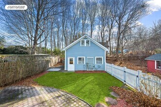 15 Hamilton St in Sag Harbor, NY - Building Photo - Building Photo