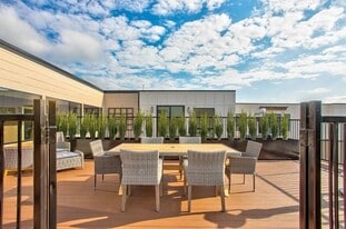 519 Broadway, Unit 201 in Somerville, MA - Building Photo