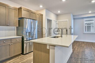 16661 SW Colorado Ln in Tigard, OR - Building Photo - Building Photo