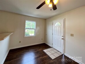 127 Fifth St in Huntersville, NC - Building Photo - Building Photo