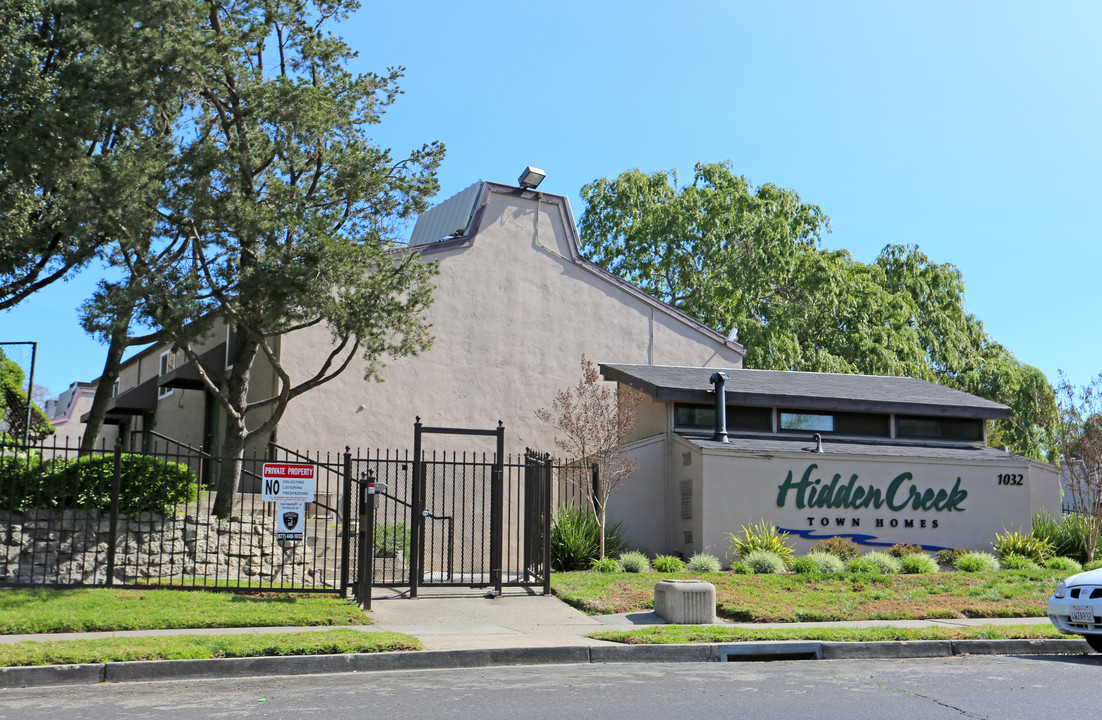 Hidden Creek Town Homes in Concord, CA - Building Photo