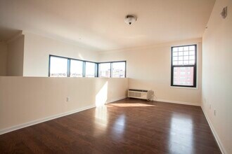 190 Culver Ave, Unit 304 in Jersey City, NJ - Foto de edificio - Building Photo