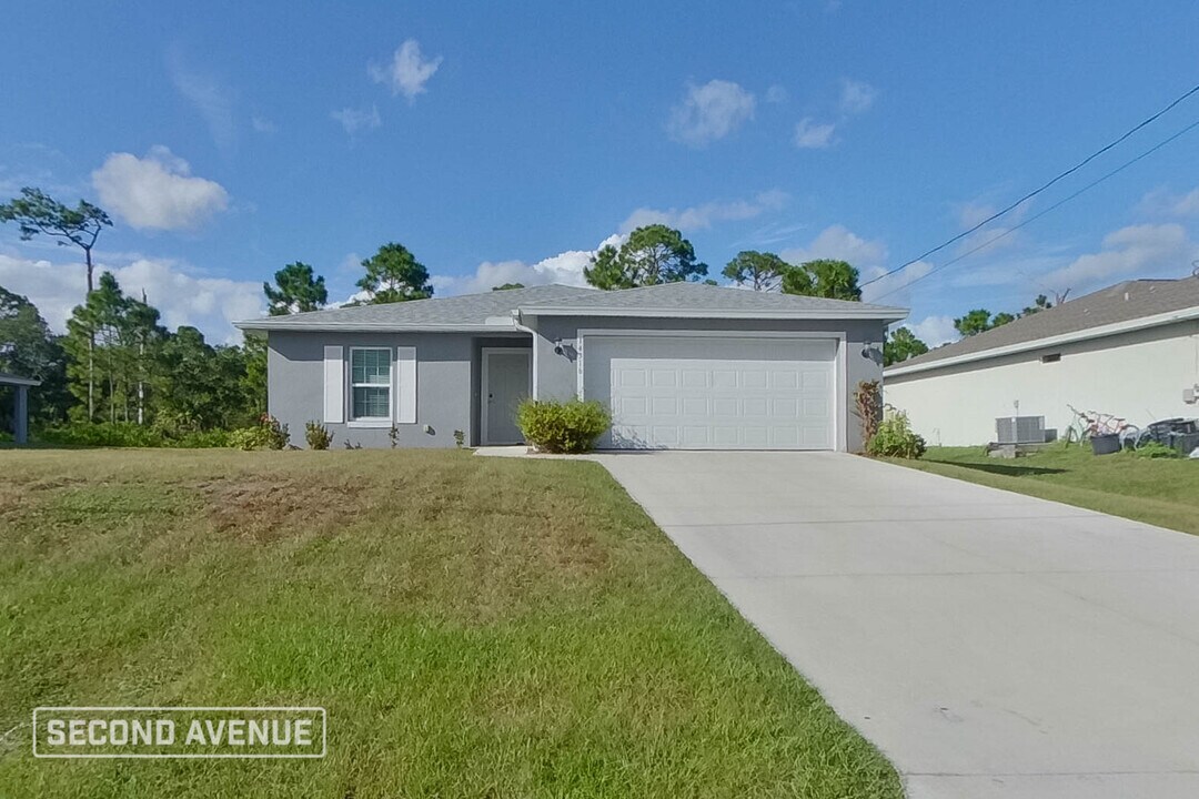 14316 Aldridge Ave in Port Charlotte, FL - Building Photo