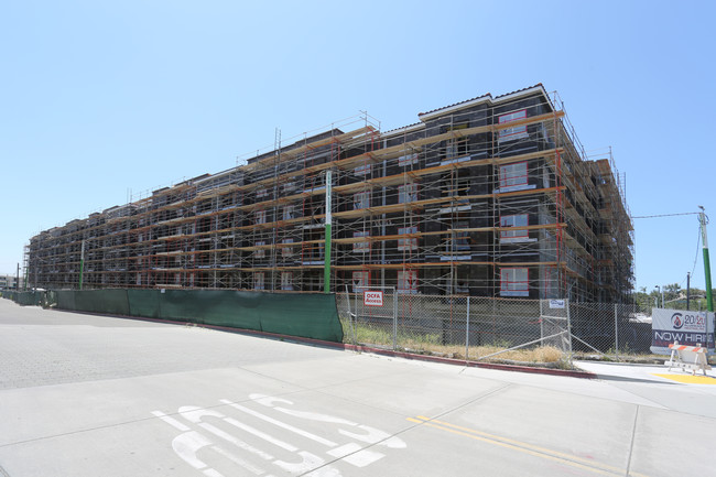 Liberty at Aliso Senior Apartments in Aliso Viejo, CA - Foto de edificio - Building Photo