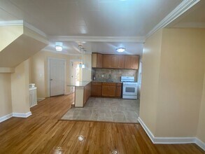 536 3rd Ave in Lyndhurst, NJ - Building Photo - Building Photo