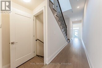 30 Mace Ave in Richmond Hill, ON - Building Photo - Building Photo