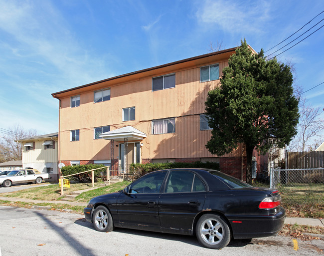 Pearl Street Apartments in Kansas City, KS - Building Photo - Building Photo