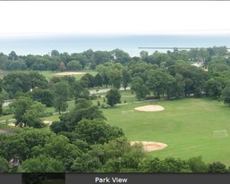 Island Terrace in Chicago, IL - Foto de edificio - Building Photo