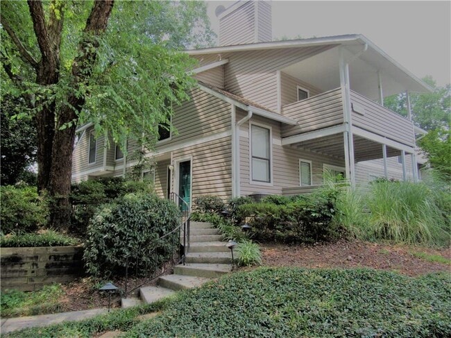 1503 Wynnes Ridge Cir SE