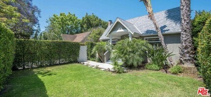 1149 N Poinsettia Pl in West Hollywood, CA - Building Photo - Building Photo