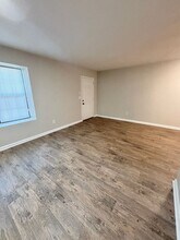 219 Parkbrook Cir in Tallahassee, FL - Building Photo - Building Photo