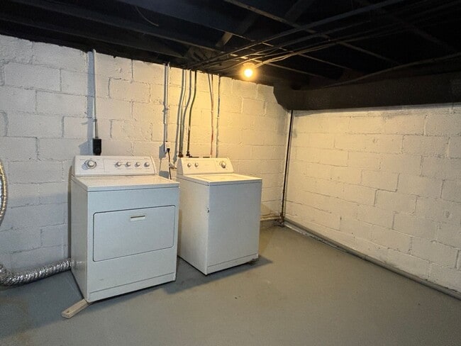 4246 Graceland Ave in Indianapolis, IN - Building Photo - Building Photo