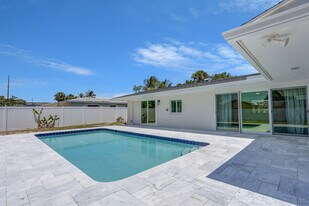 3898 Holly Dr in Palm Beach Gardens, FL - Building Photo