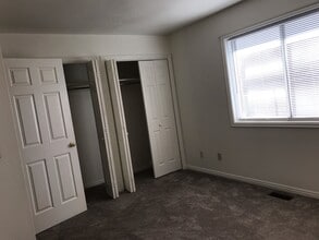 255 W 1100 N, Unit 1 in Logan, UT - Foto de edificio - Building Photo