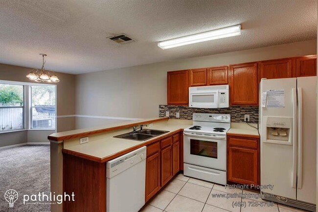 6730 Brittany Chase Ct in Orlando, FL - Foto de edificio - Building Photo