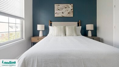 302 Constitution Ave, Unit B3-405 in Bayonne, NJ - Foto de edificio - Building Photo