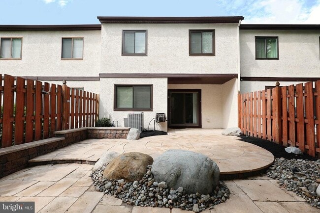 property at 72 5 Crown Royal Cir