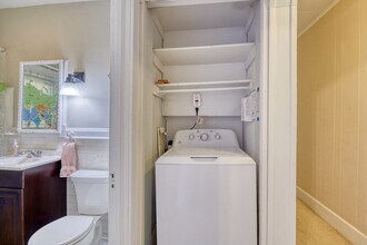 19 Beaconsfield Rd, Unit 2 in Brookline, MA - Foto de edificio - Building Photo