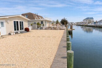 825 Leeward Dr in Forked River, NJ - Building Photo - Building Photo